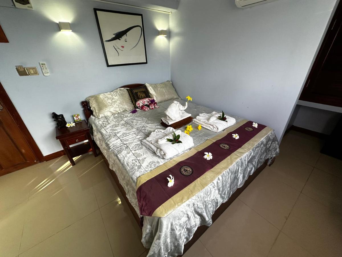 Hawaii Lounge Hotel สีหนุวิลล์ ภายนอก รูปภาพ