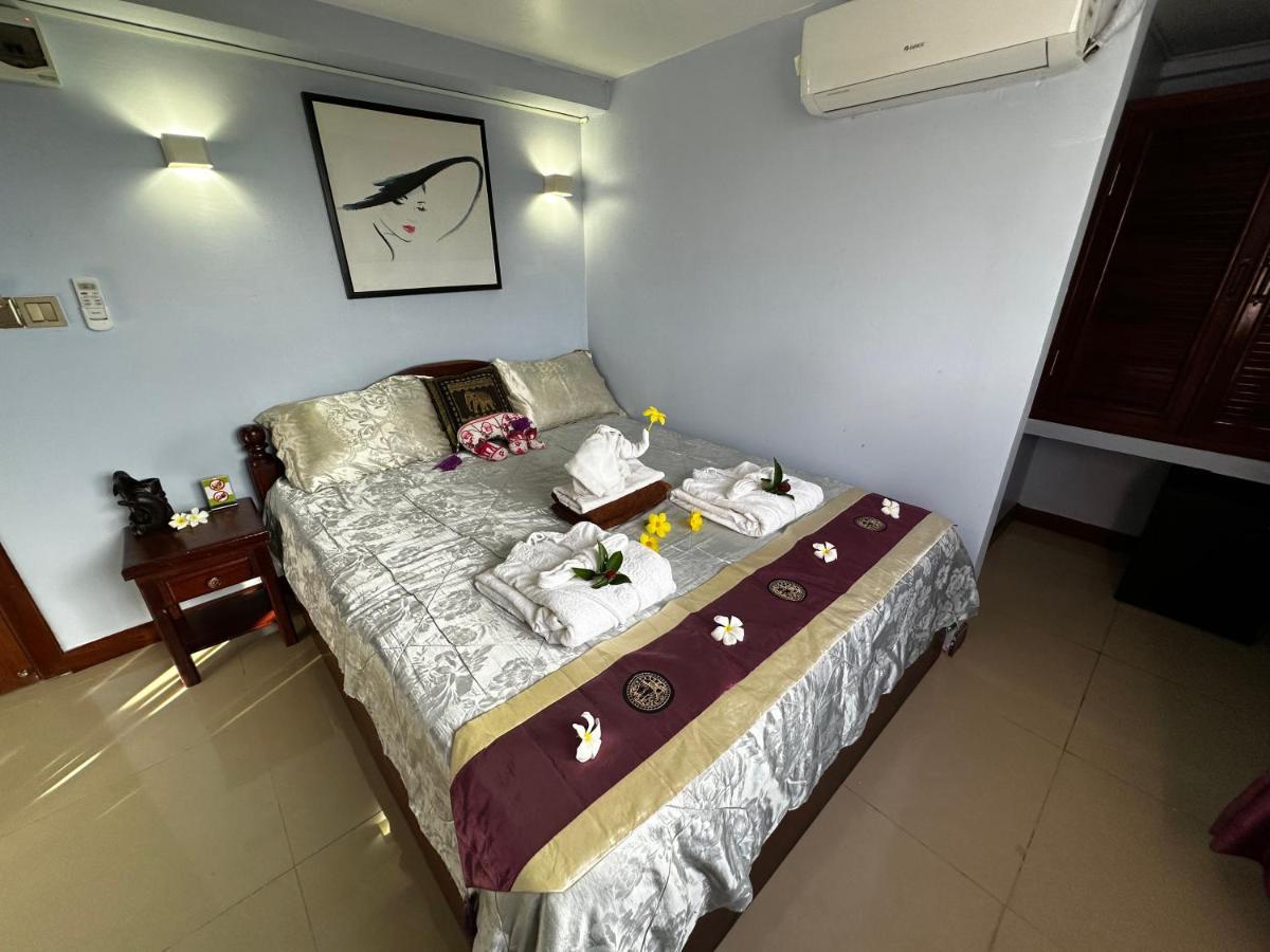 Hawaii Lounge Hotel สีหนุวิลล์ ภายนอก รูปภาพ