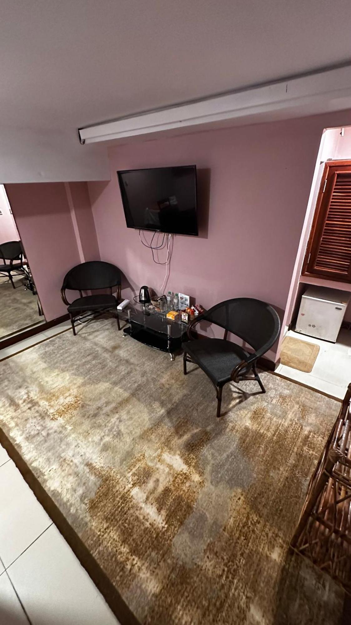 Hawaii Lounge Hotel สีหนุวิลล์ ภายนอก รูปภาพ